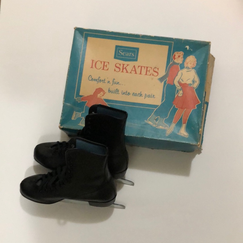 Vintage 1950s Sears men’s figure skates